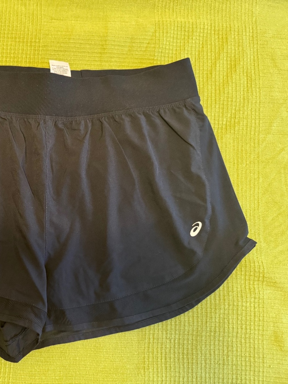 Two (2) Asics 3.5 in Running shorts XL Women's